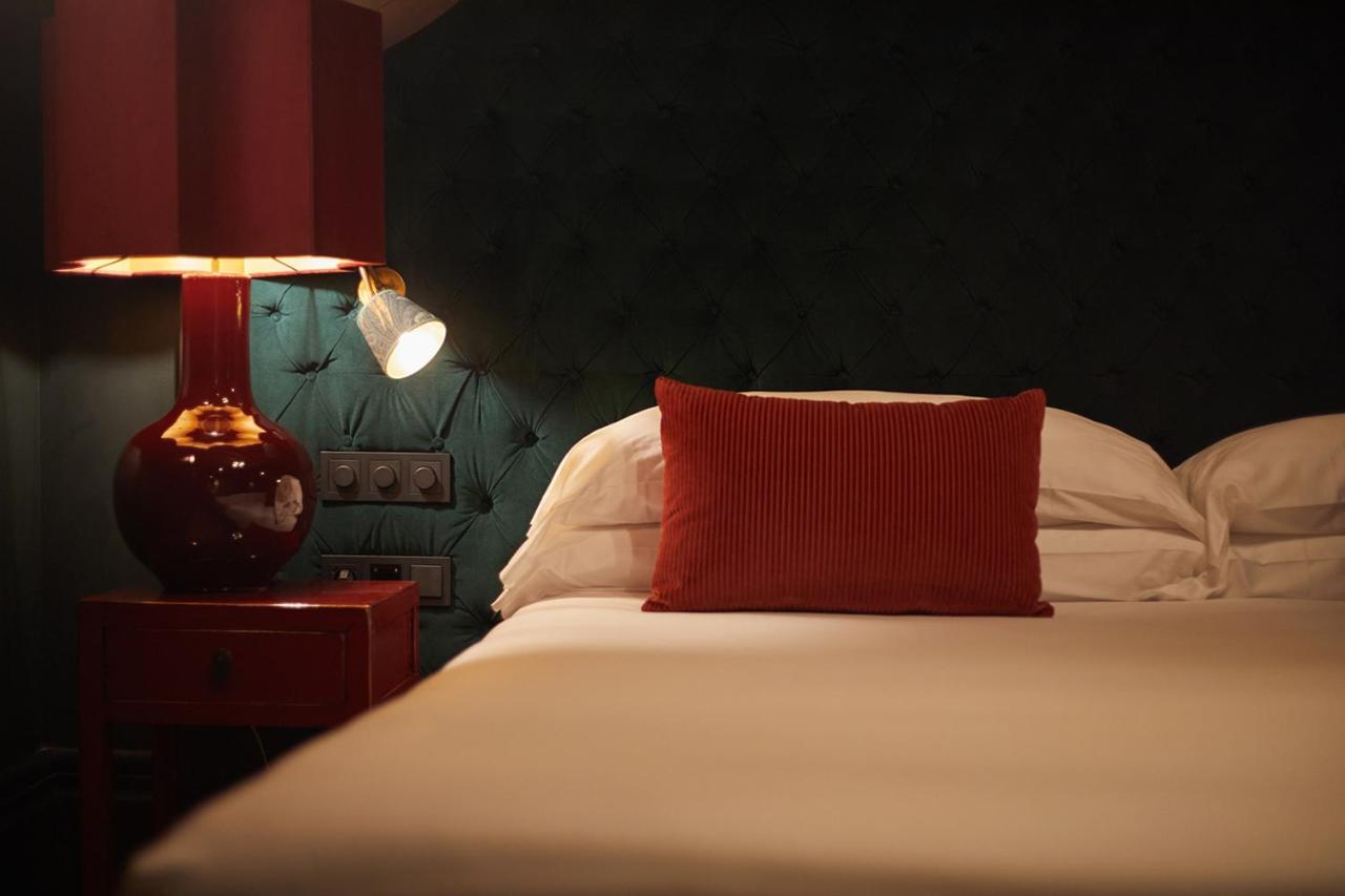 - Adults Only Hotell 5*